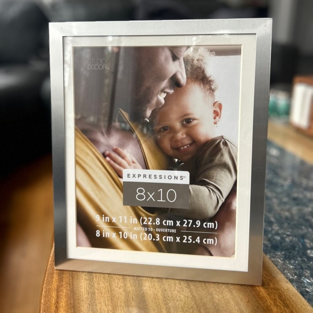 8x10 picture frame by Expressions